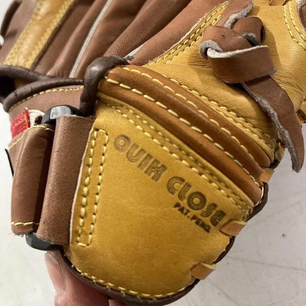 Vintage Mizuno Baseball Softball Glove Boys 11 Brown Leather Max Flex Tartan Web
